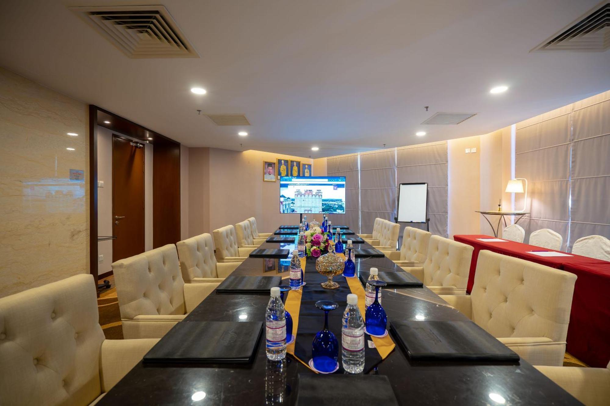 Paya Bunga Hotel Kuala Terengganu Ngoại thất bức ảnh